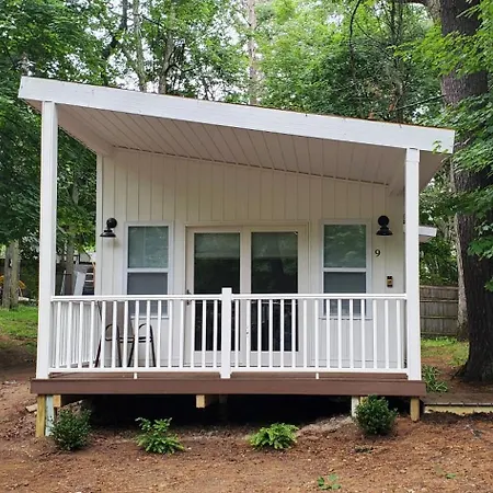 Arbutus Lake Retreat